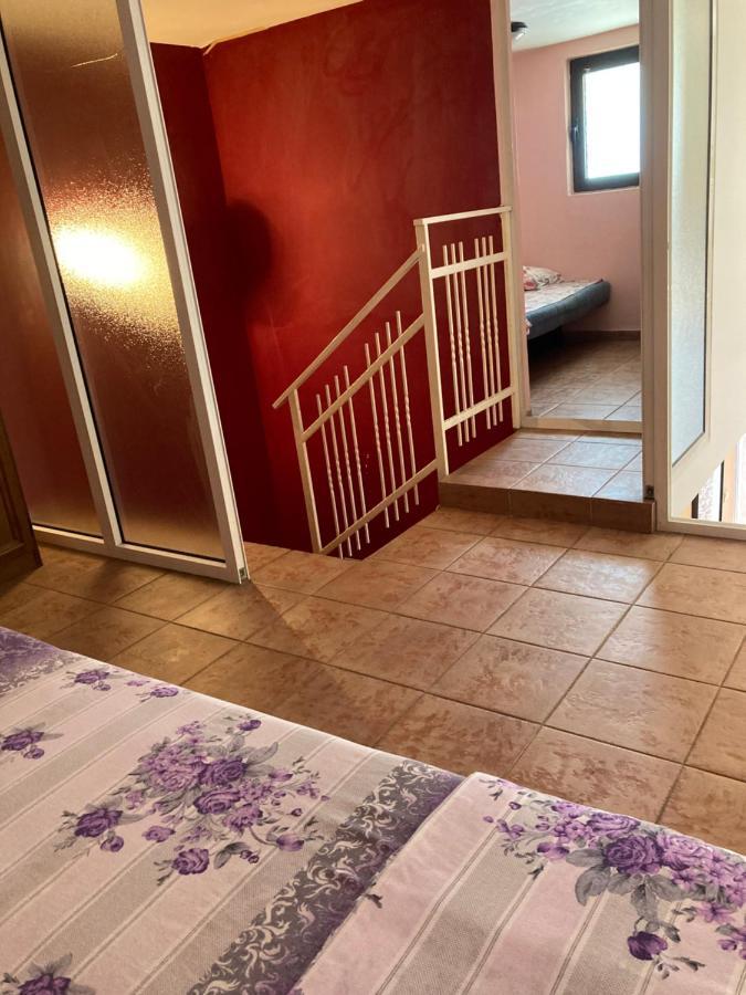 Апартаменты Apartman Anci Херцег-Нови Экстерьер фото